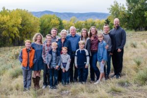 Littleton family photographer extended photography Writer's Vista Park Centennial Colorado mountain views fall big love cousins grandparents 