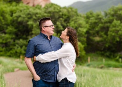 Littleton family photographer couples in love Colorado red rocks photography photo session unposed formations summer