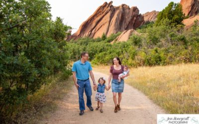 The {H} family of 4 at Roxborough State park by local Littleton photographer