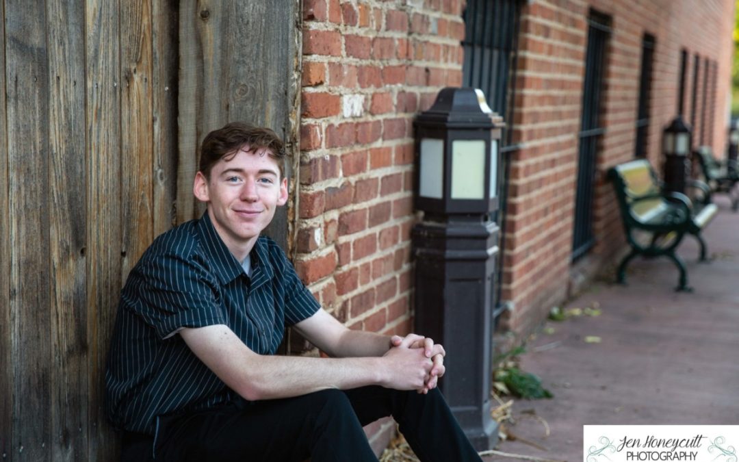 Ayden’s high school senior portrait session in Morrison by Littleton photographer at sunrise