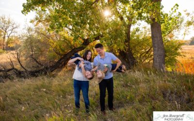 The {L} family of 4 with twins at Crown Hill Park by Littleton photographer