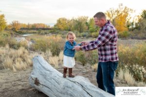 Littleton family photographer Carson Nature Center Platte River fall photo session yellow leaves six kids children mother father boys girls brothers sisters toddler foothills Colorado sunset natural light photography