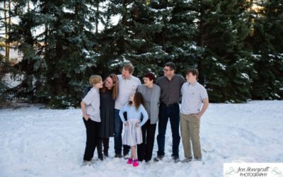 The {G} extended family photo session in snowy Morrison by Littleton photographer