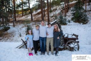 Littleton family photographer snow photo session Morrison pine trees snowy winter Thanksgiving extended grandmother grandchildren visit from Arizona