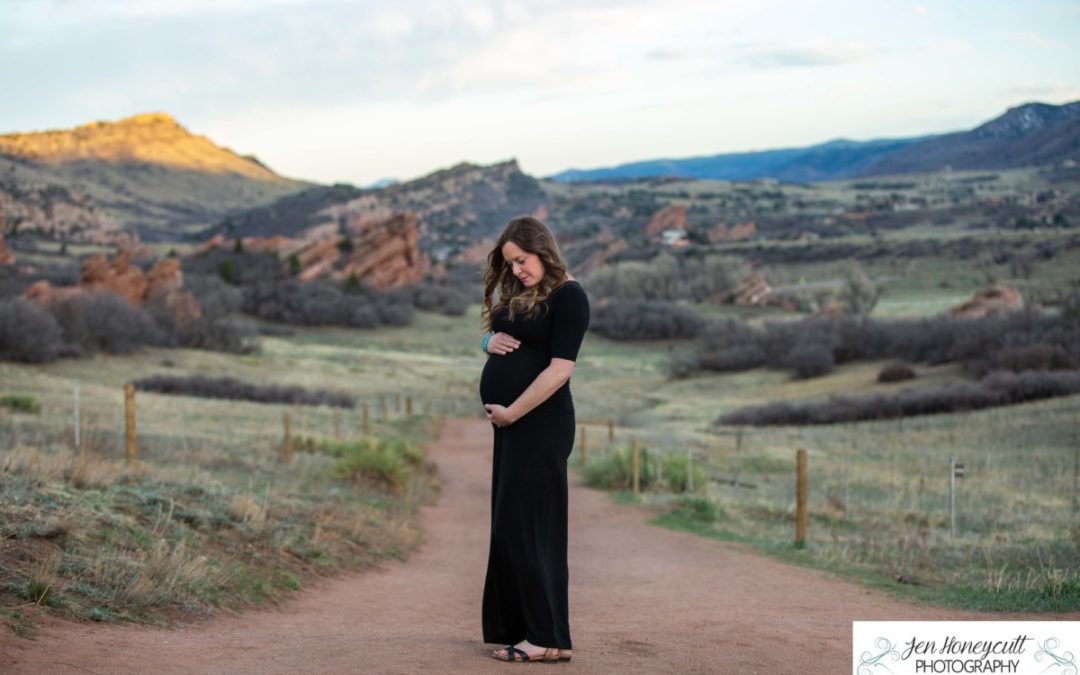 The {B} family of 3 and a half at South Valley Open Space park by Littleton photographer in Ken Caryl valley