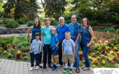 The {D} extended family session at Gallup Gardens and Ketring Park by local Littleton family photographer