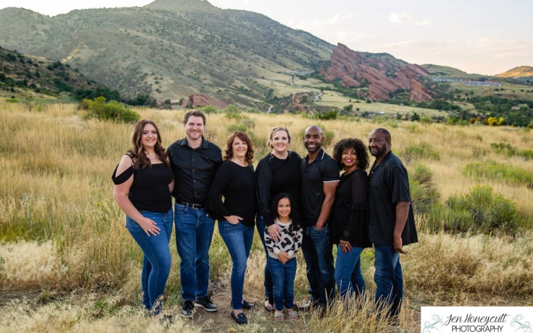 Williamson extended family photo session at Mt. Falcon east with Red Rocks by Littleton photographer