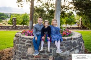 Littleton family photographer Highlands Ranch Mansion Colorado fall three kids brother sisters mother father love photography