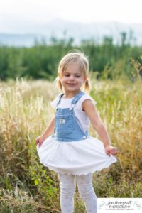 Littleton family photographer Highlands Ranch Colorado little girl mother father daughter aunt fall sunset photography