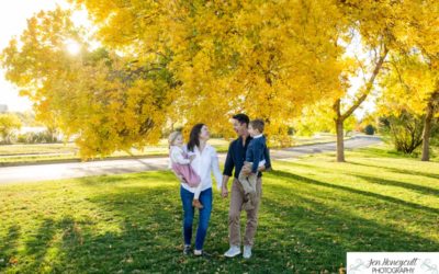 The {L} family of 4 with twins at Sloan’s Lake by Littleton photographer