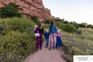 Littleton family photographer South Valley red rocks kids siblings mother father son daughter sunset photography Colorado foothills