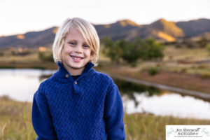 Littleton family photographer South Valley red rocks kids siblings mother father son daughter sunset photography Colorado foothills