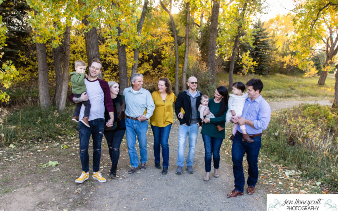 The {T} extended family photo session at Fly’N B park in the fall by Littleton photographer