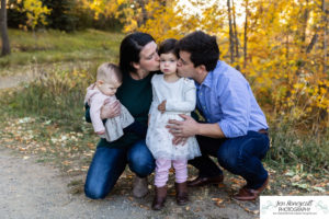 Littleton family photographer fall colors leaves Fly'N B park extended cousins grandparents siblings photography crying baby sunset Highline Trail boy girls