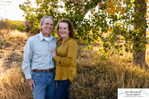 Littleton family photographer fall colors leaves Fly'N B park extended cousins grandparents siblings photography crying baby sunset Highline Trail boy girls