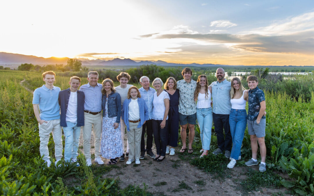 An extended family photo session at Standley Lake by Littleton photographer