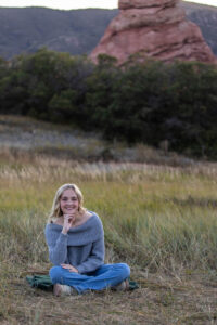 Littleton high school senior photographer South Valley Open Space park Ken Caryl Colorado red rocks photography sunset Kentucky visit teen girl soccer player