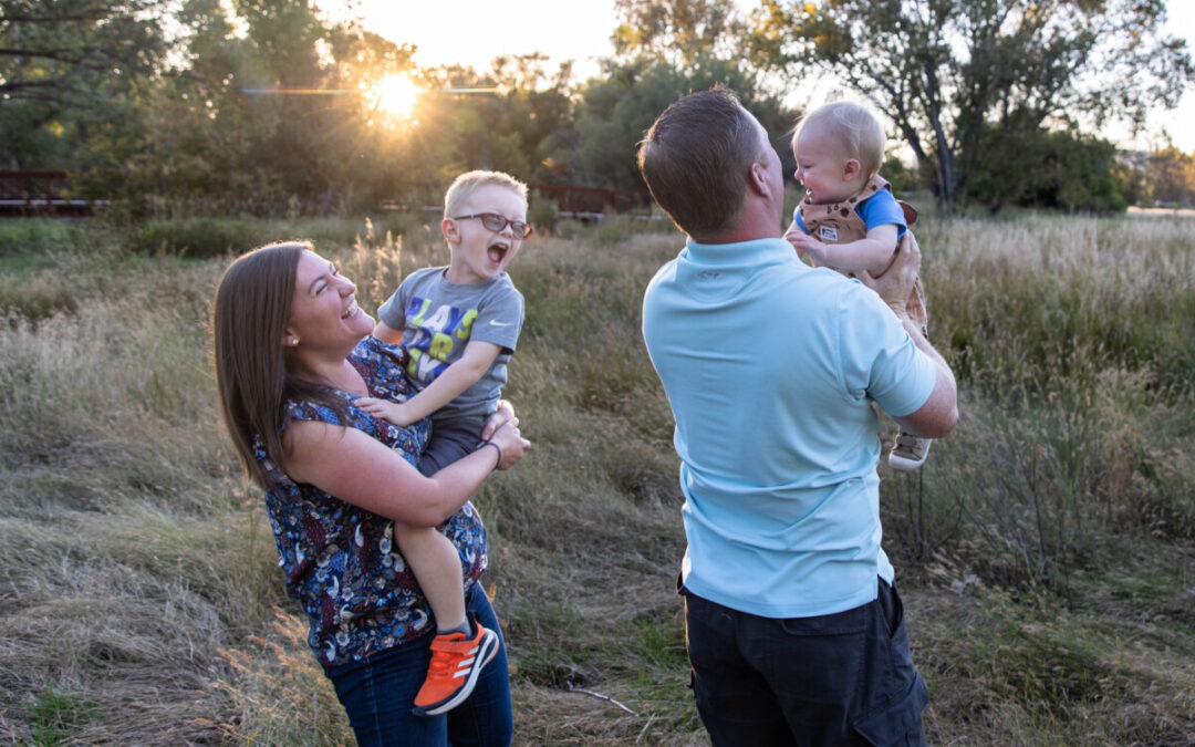 The {P} family photo session at the Stone House in Lakewood, CO