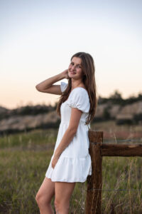 Littleton high school senior photographer Hildebrand Ranch South Valley park red rocks Colorado Academy class of 2024 photography teen girl