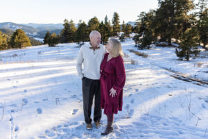 Littleton family photographer Colorado Mt. Falcon park mountain view extended cousins grandparents grandchildren snow siblings