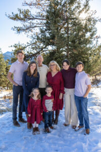 Littleton family photographer Colorado Mt. Falcon park mountain view extended cousins grandparents grandchildren snow siblings