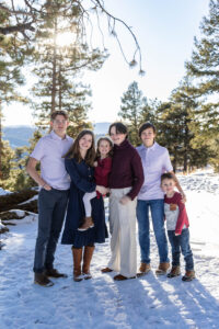Littleton family photographer Colorado Mt. Falcon park mountain view extended cousins grandparents grandchildren snow siblings kids