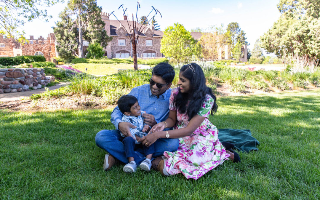 The {S} family of 3 at the Highlands Ranch Mansion