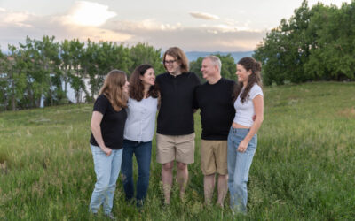 The {P} family at Writer’s Vista park by Littleton photographer