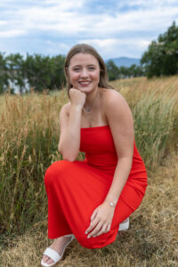 Littleton high school senior photographer Colorado Dakota Ridge class of 2026 nursing student photography South Valley red rocks sunset Writer's Vista park flowers family siblings mother father brother sister daughter son