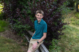 Littleton high school senior photographer Heritage class of 2026 dance dancer ballet pointe shoes family photography house home brother sister siblings Colorado