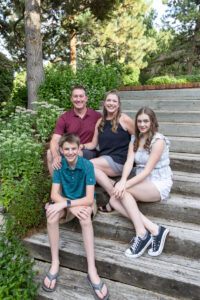 Littleton high school senior photographer Heritage class of 2026 dance dancer ballet pointe shoes family photography house home brother sister siblings Colorado