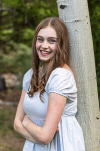 Littleton high school senior photographer Heritage class of 2026 dance dancer ballet pointe shoes family photography house home brother sister siblings Colorado