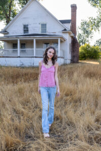 Littleton high school senior and family photographer Colorado photography Fly'N B park Highlands Ranch Mansion water flowers class of 2026 Arapahoe teacher brother sister mother father summer dress vibe teens