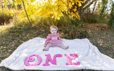 The {G} family of 3 at Fly’N B park in Colorado & a cake smash