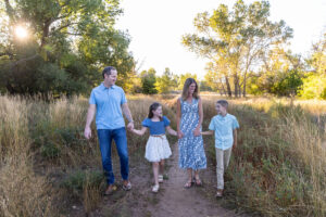 Littleton family photographer Stone House in Lakewood Colorado kids mother father photography brother sister fall sunset golden hour leaves
