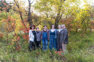Littleton family and high school senior photographer Lair o' the Bear Colorado photography fall color teenager teen friends kids mother father children siblings