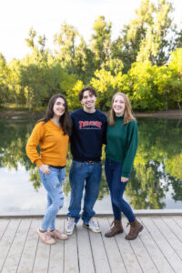 Littleton family photographer Fly'N B park Highlands Ranch Colorado photography fall color teens teenagers adult children siblings mother father sisters brother water pond marriage married