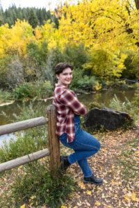 Littleton family and high school senior photographer Lair o' the Bear Colorado photography fall color teenager teen friends kids mother father children siblings
