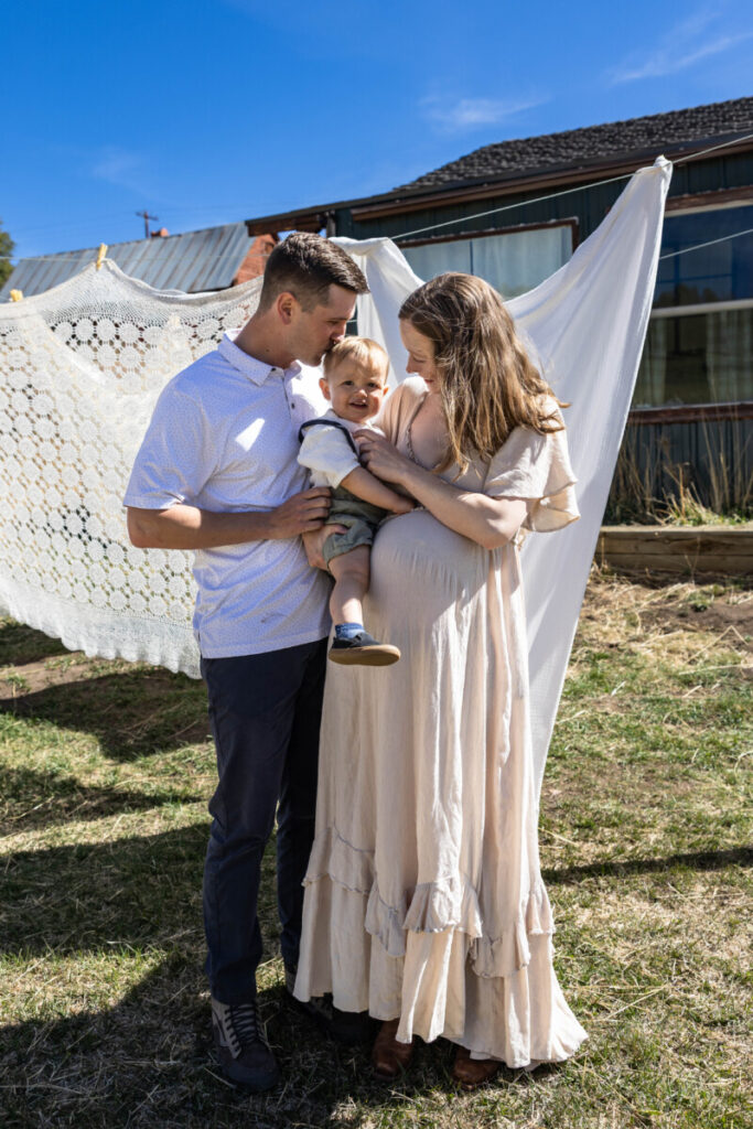 Littleton family photographer at the Cottage in Conifer