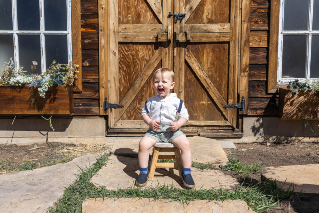Littleton child photographer in Colorado