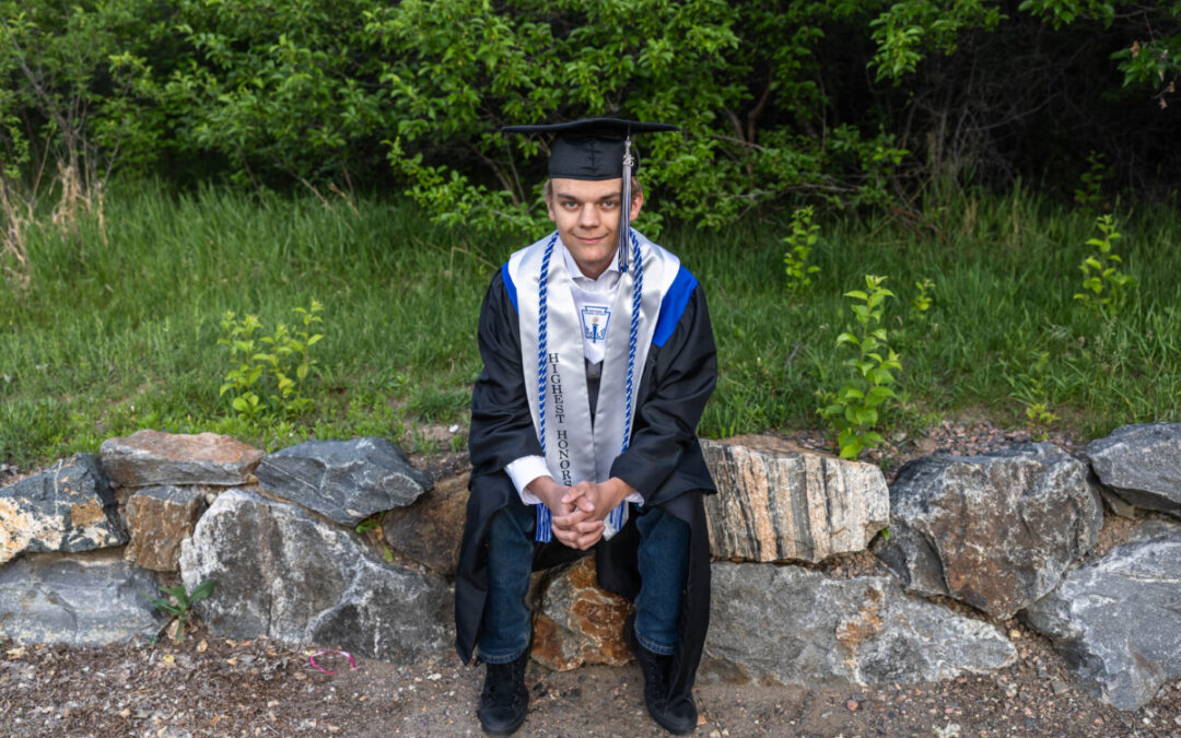 Aiden’s cap and gown mini session
