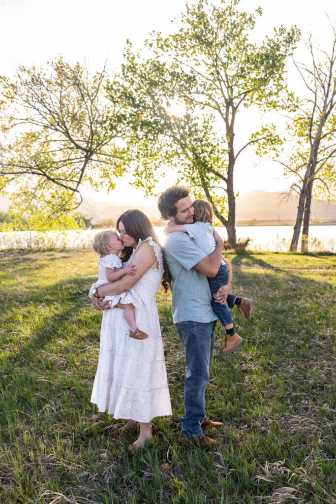 Colorado family photographer at sunset