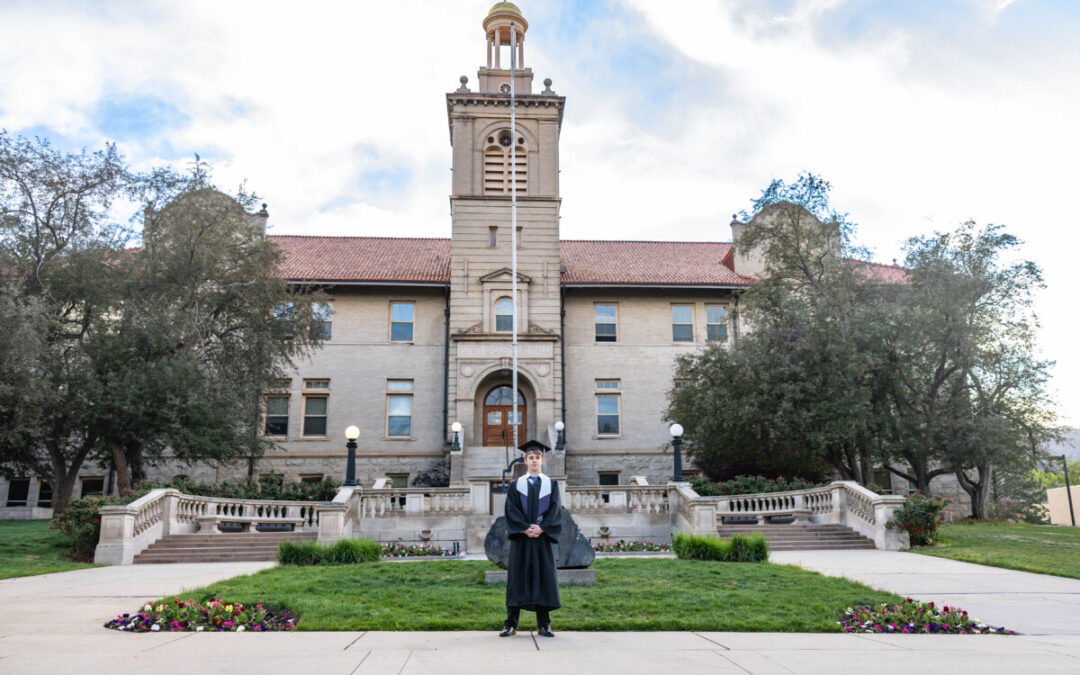 A college graduation cap & gown mini session in Golden