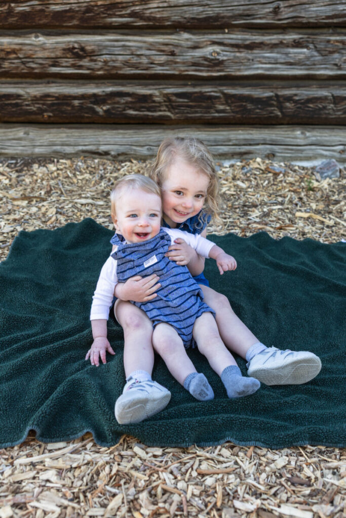 Littleton photographer of siblings