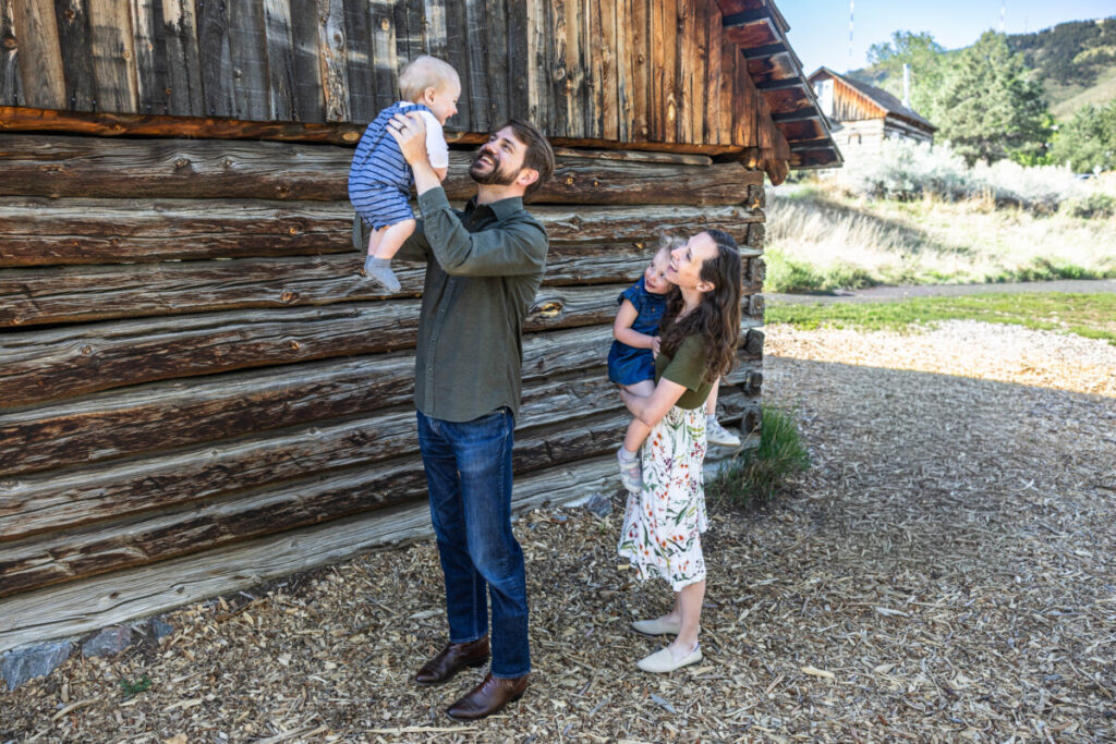 Family photographer in Colorado