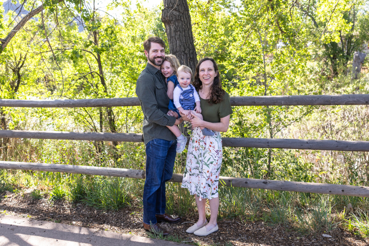 Golden Colorado family photographer with little kids
