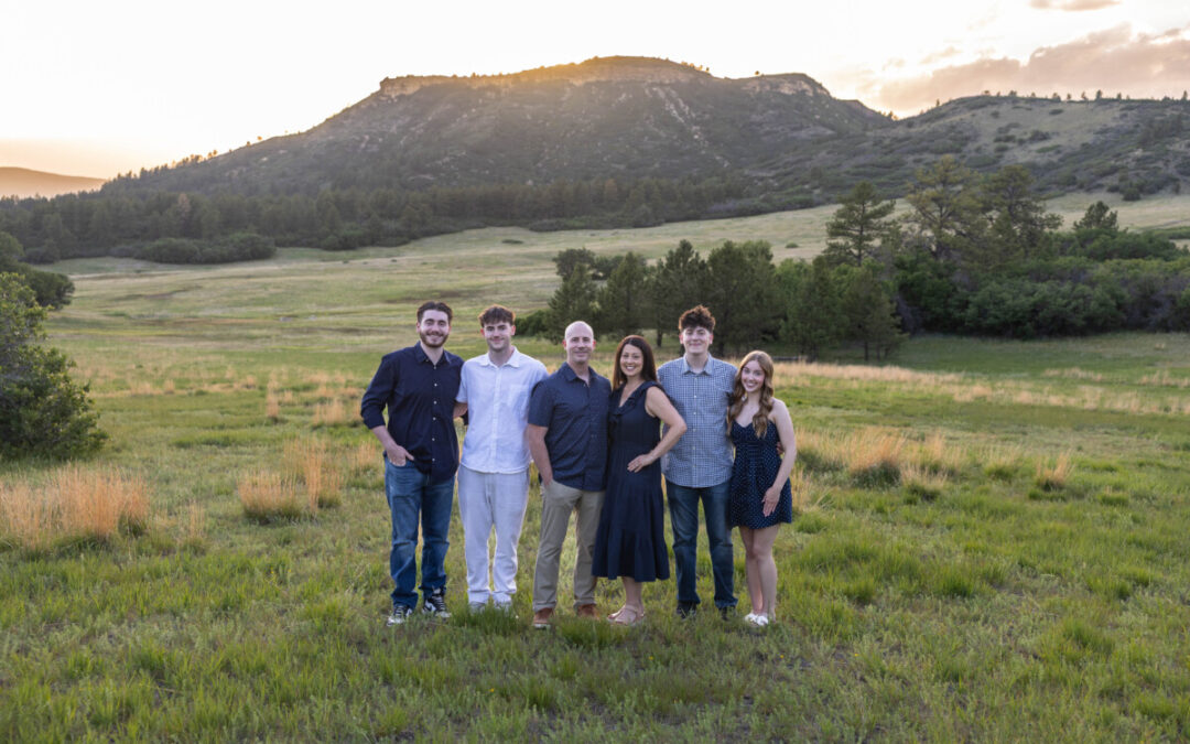 The {S} family at Dawson Butte by Littleton photographer