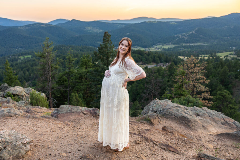 Baby and maternity photographer with mountain views in Colorado