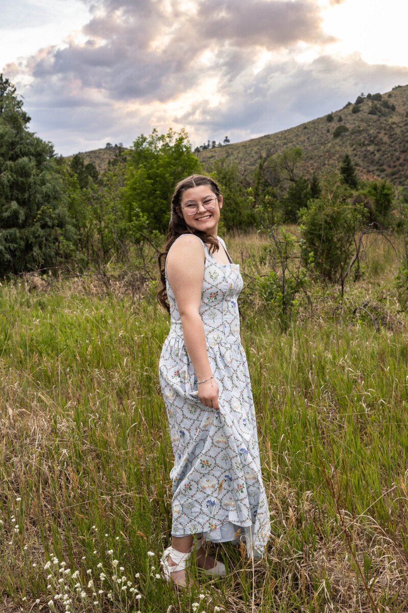 Stunning Colorado senior photography session at sunset in the foothills