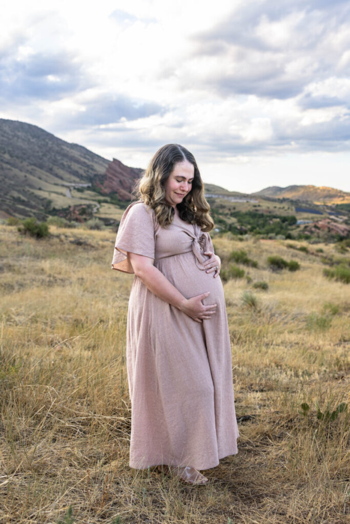 Colorado maternity photography session at sunset